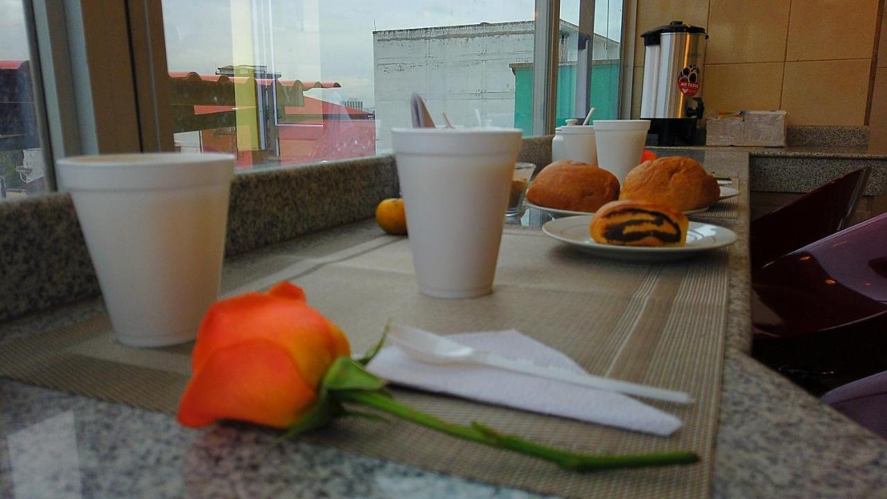 Olympus Plaza Hotel Quito Eksteriør billede